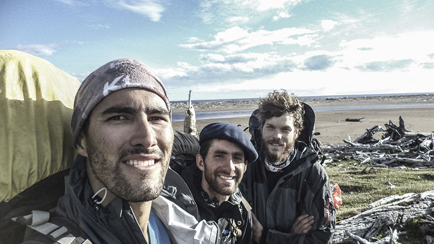 Mitos sobre caminar descalzo en la ciudad y su veracidad